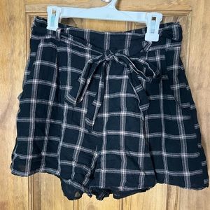 Plaid high waisted shorts